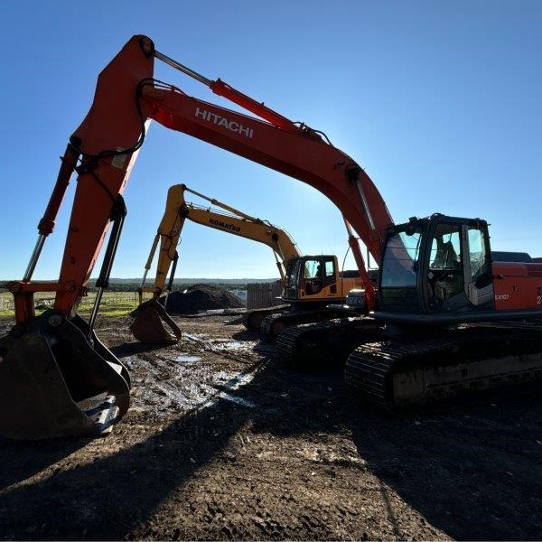  2006 HITACHI ZX270LC-3 at Conquest Equipment Alberta