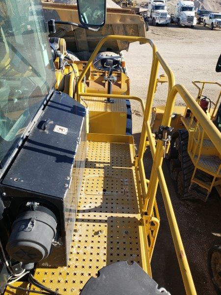  2014 CAT 988K at Conquest Equipment Manitoba