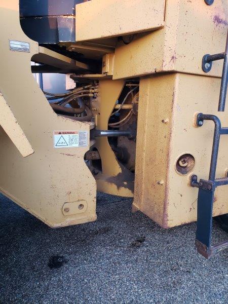  1989 CAT 980C at Conquest Equipment North Dakota