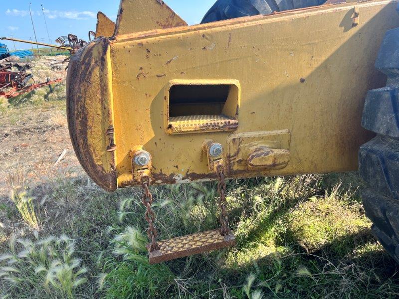  1988 CAT 621E at Conquest Equipment Saskatchewan