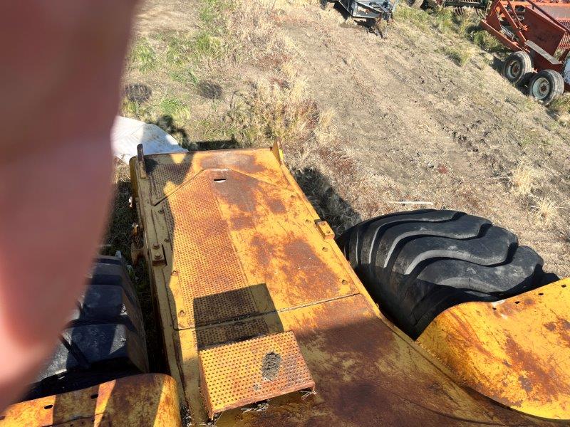  1988 CAT 621E at Conquest Equipment Saskatchewan