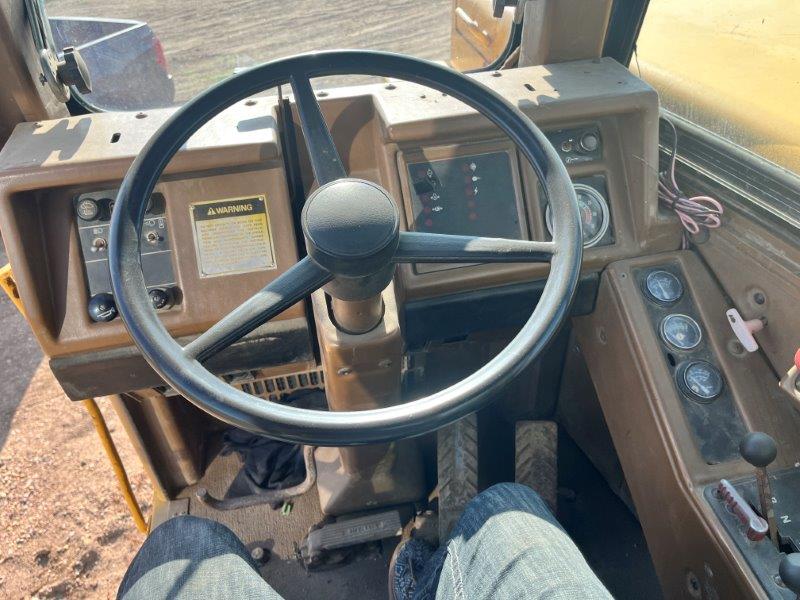  1988 CAT 621E at Conquest Equipment Saskatchewan