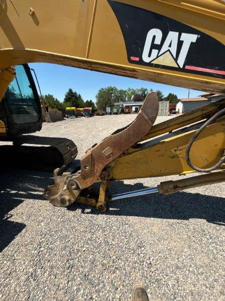  2005 CAT 320C LU at Conquest Equipment Montana