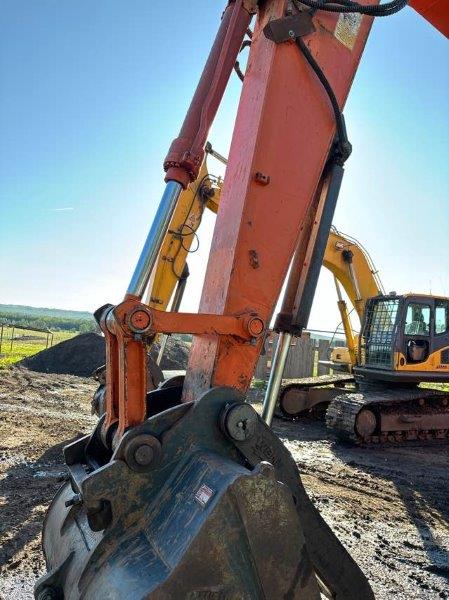  2006 HITACHI ZX270LC-3 at Conquest Equipment Alberta