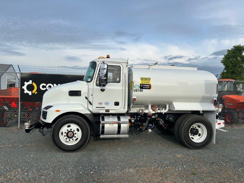  2025 Mack MD642R at Conquest Equipment Abbotsford BC