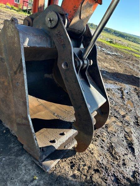  2006 HITACHI ZX270LC-3 at Conquest Equipment Alberta