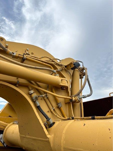  2000 CAT 621F at Conquest Equipment Alberta