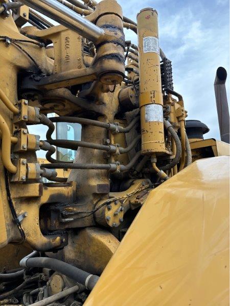  2000 CAT 621F at Conquest Equipment Alberta