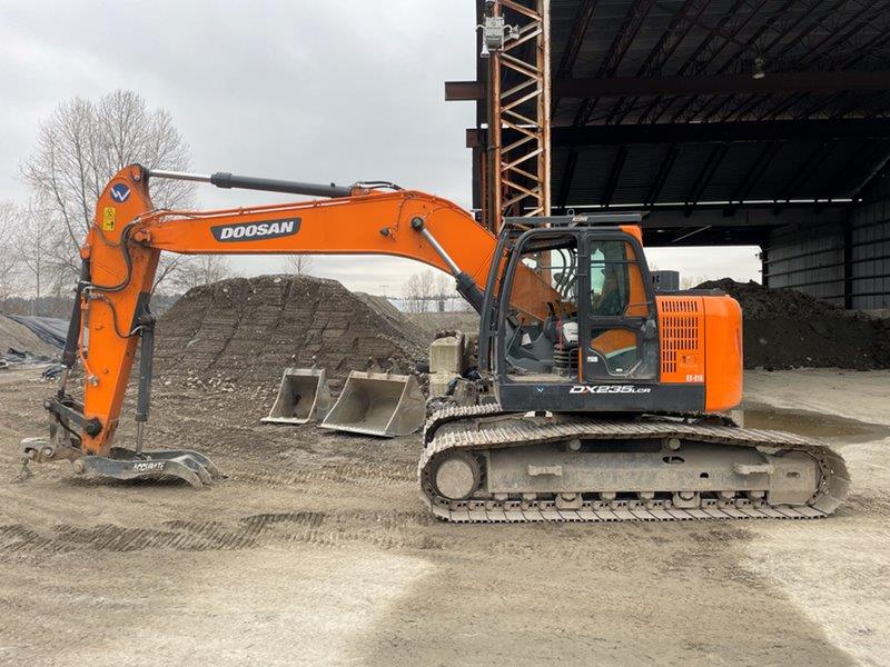  2022 Doosan DX235 LCR-5 at Conquest Equipment British Columbia