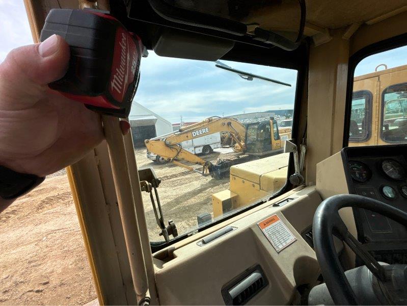  2000 CAT 621F at Conquest Equipment Alberta