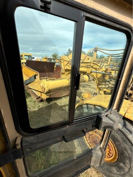  2000 CAT 621F at Conquest Equipment Alberta