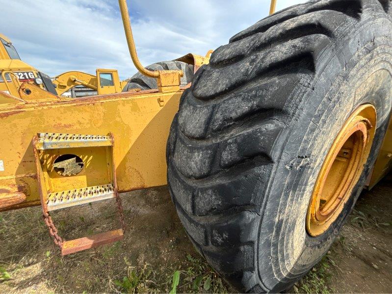  2000 CAT 621F at Conquest Equipment Alberta