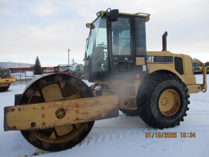  2002 CAT CP563D at Conquest Equipment Alberta
