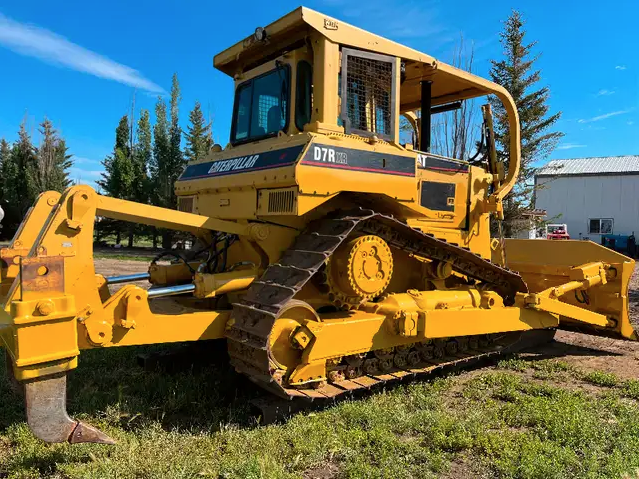  1997 CAT D7R XR at Conquest Equipment Alberta