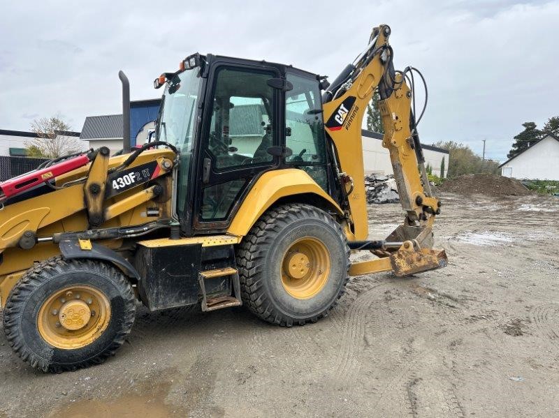  2015 CAT 430F2 at Conquest Equipment British Columbia