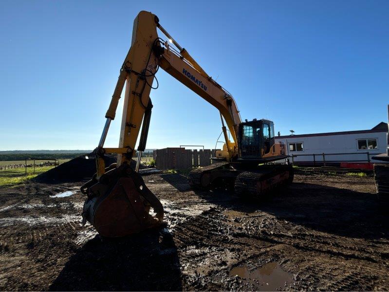  2011 KOMATSU PC270 LC-8 at Conquest Equipment Alberta