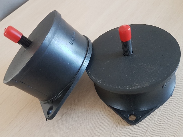   VOLVO Round Rubber Isolator For Volvo SD115 at Conquest Equipment Estevan, SK