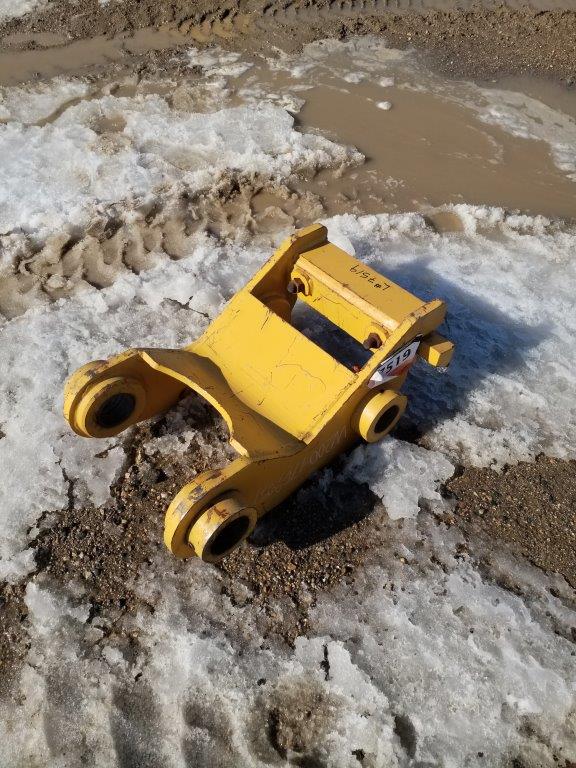   CRAIG 200 Series Coupler at Conquest Equipment Estevan, SK