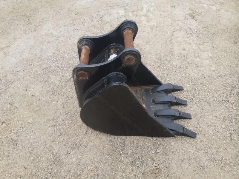  New USA Attachments 25" Unused Tooth Bucket, Fits CAT 305 at Conquest Equipment Estevan, SK