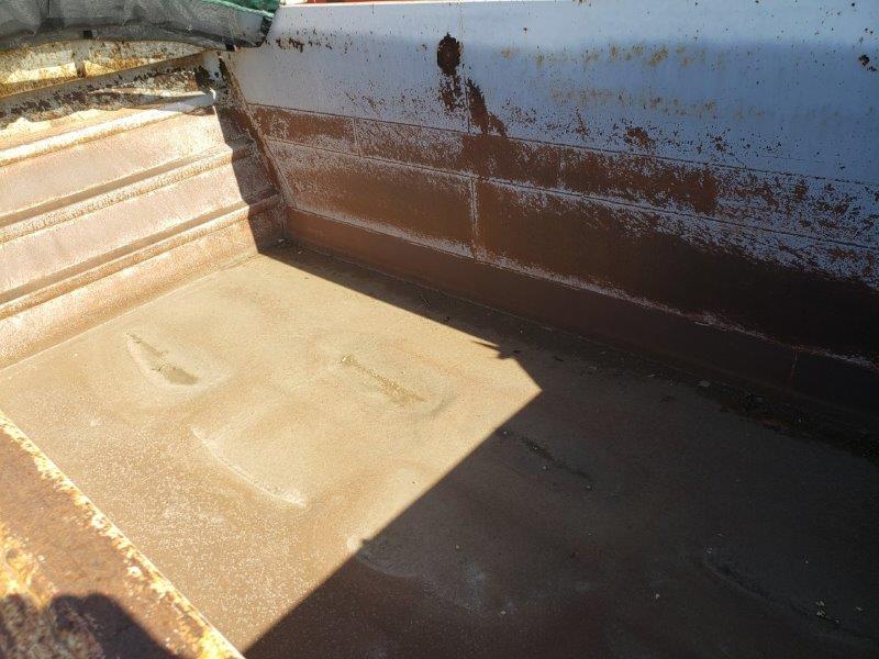  1997 Loadline Tandem End Dump at Conquest Equipment Manitoba