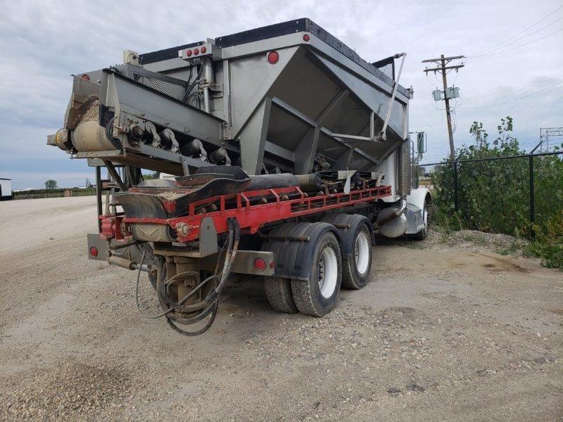  1997 Peterbilt 378 at Conquest Equipment Manitoba