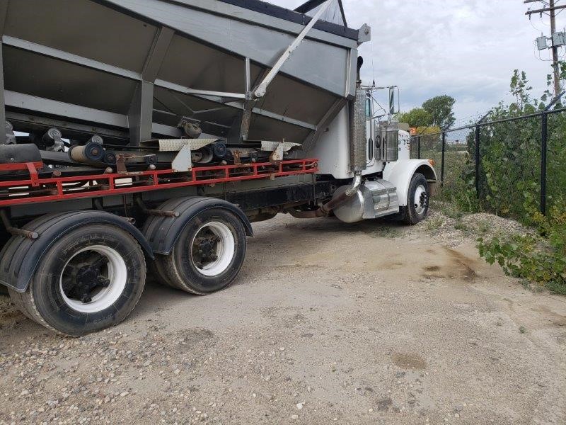  1997 Peterbilt 378 at Conquest Equipment Manitoba