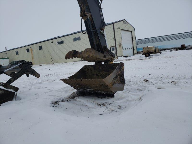  2015 VOLVO EC300EL at Conquest Equipment Saskatchewan
