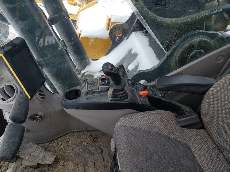  2015 VOLVO EC300EL at Conquest Equipment Saskatchewan