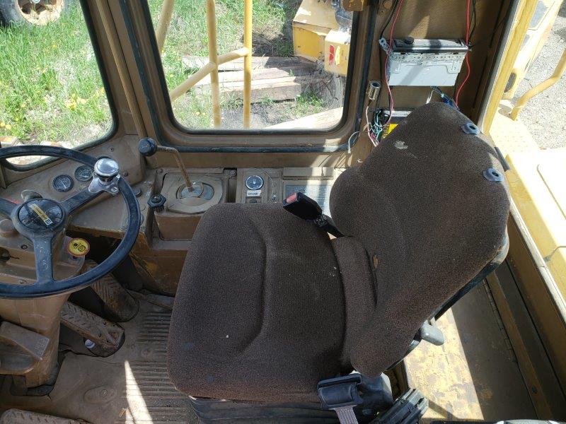  1985 CAT 816B at Conquest Equipment Manitoba