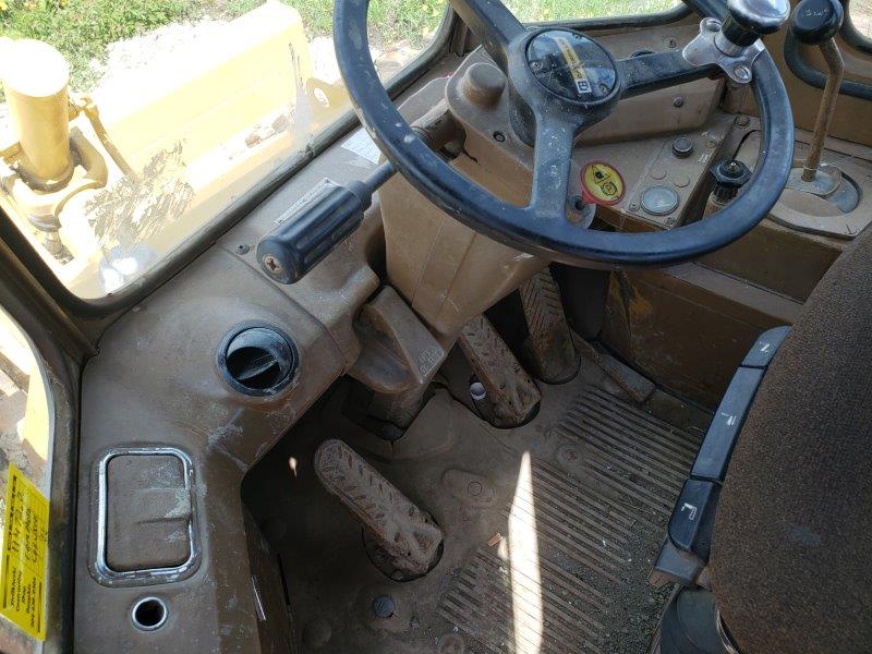  1985 CAT 816B at Conquest Equipment Manitoba