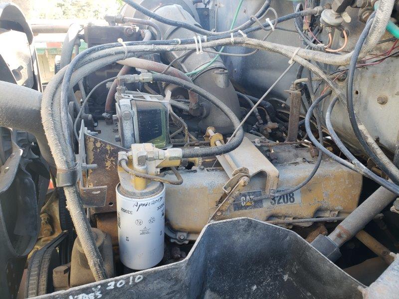  1978 Ford L8000 at Conquest Equipment Manitoba