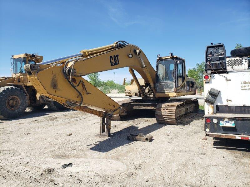  1994 CAT 325 L at Conquest Equipment Manitoba