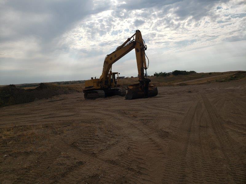  1988 CAT 245 at Conquest Equipment North Dakota