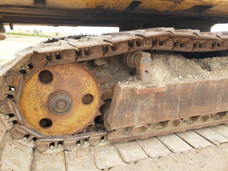  1988 CAT 245 at Conquest Equipment North Dakota