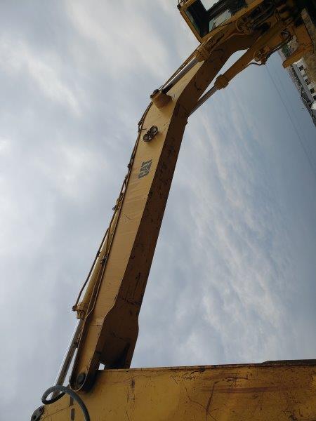  1988 CAT 245 at Conquest Equipment North Dakota