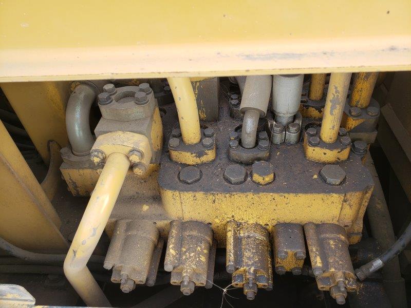  1988 CAT 245 at Conquest Equipment North Dakota