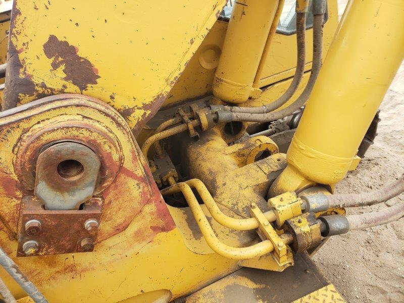  1988 CAT 245 at Conquest Equipment North Dakota