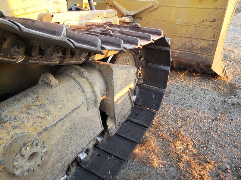  2014 CAT D6T XW LGP at Conquest Equipment Saskatchewan