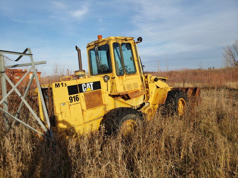  1987 CAT 916 at Conquest Equipment Manitoba
