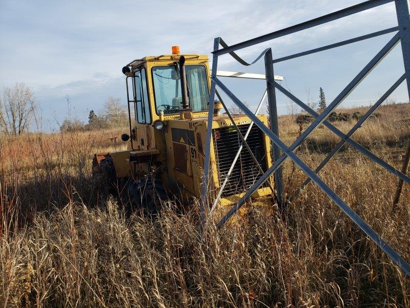  1987 CAT 916 at Conquest Equipment Manitoba
