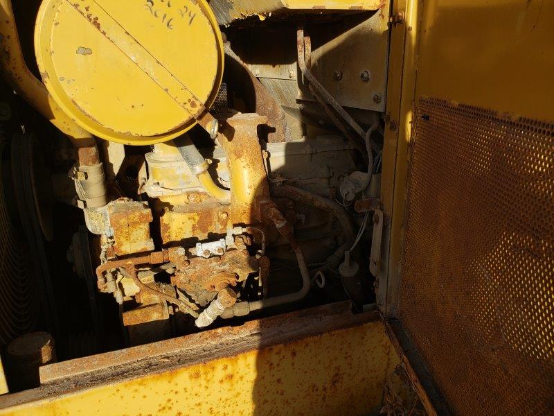  1987 CAT 916 at Conquest Equipment Manitoba