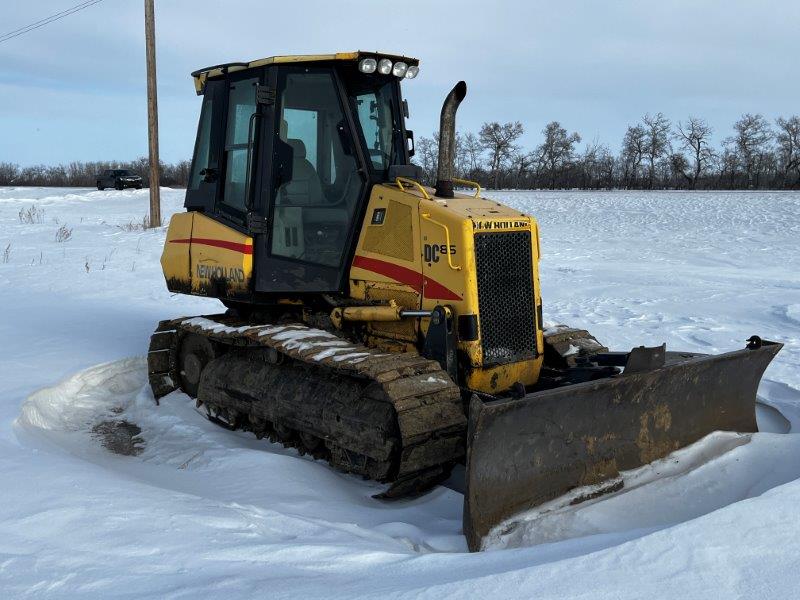  2006 New Holland DC85 at Conquest Equipment Saskatchewan