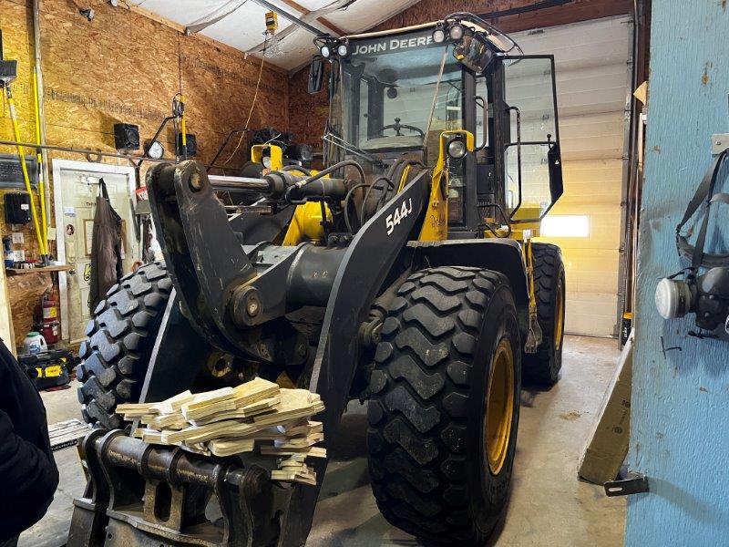  2006 DEERE 544J at Conquest Equipment Saskatchewan