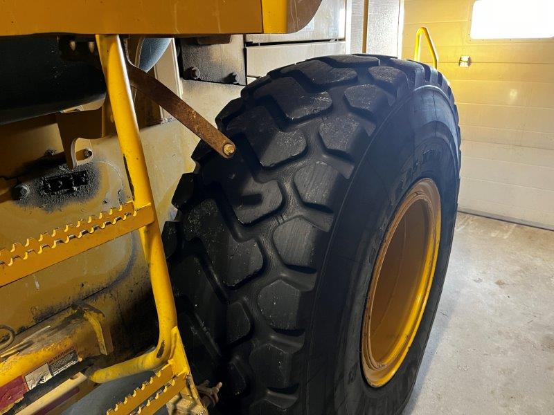  2006 DEERE 544J at Conquest Equipment Saskatchewan