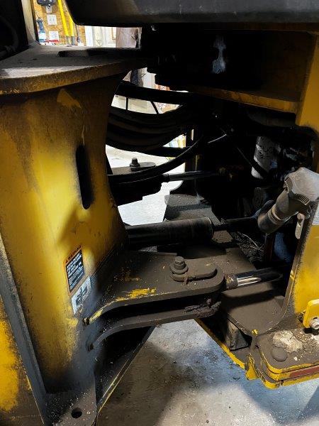  2006 DEERE 544J at Conquest Equipment Saskatchewan