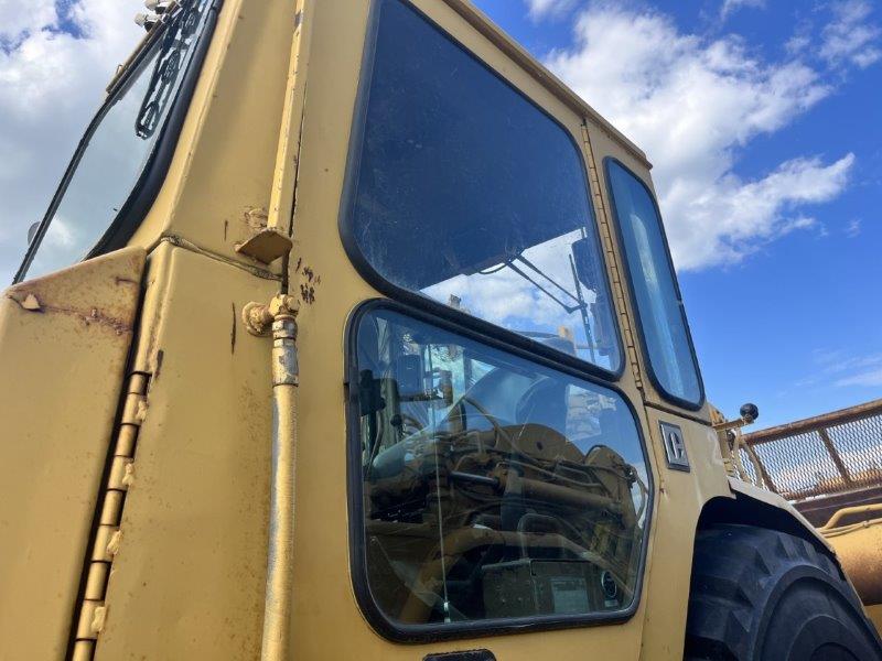  1988 CAT 621E at Conquest Equipment Saskatchewan
