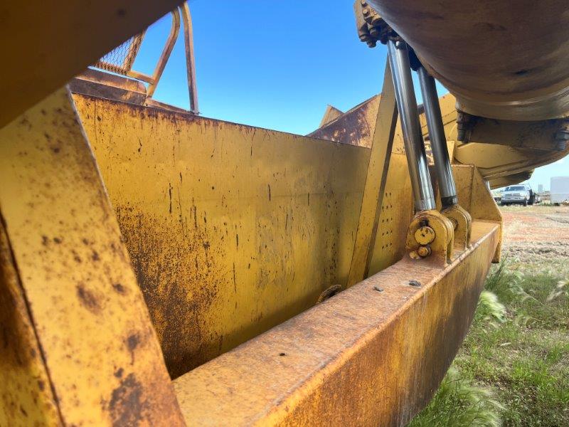  1988 CAT 621E at Conquest Equipment Saskatchewan