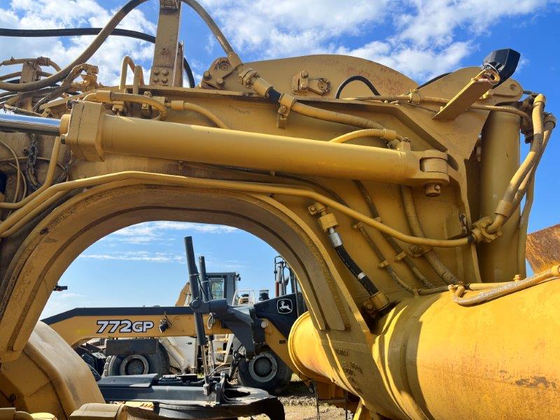  1989 CAT 621E at Conquest Equipment Saskatchewan
