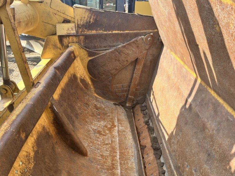  1989 CAT 621E at Conquest Equipment Saskatchewan