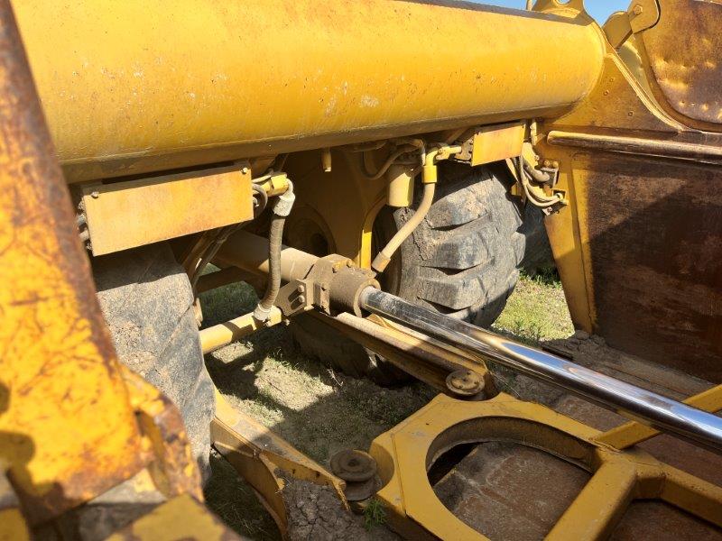  1989 CAT 621E at Conquest Equipment Saskatchewan
